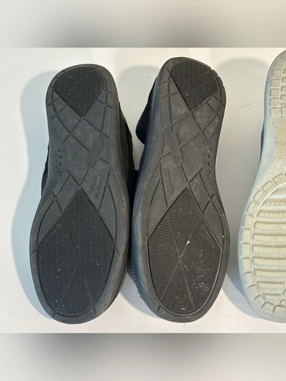 CROCS these casual